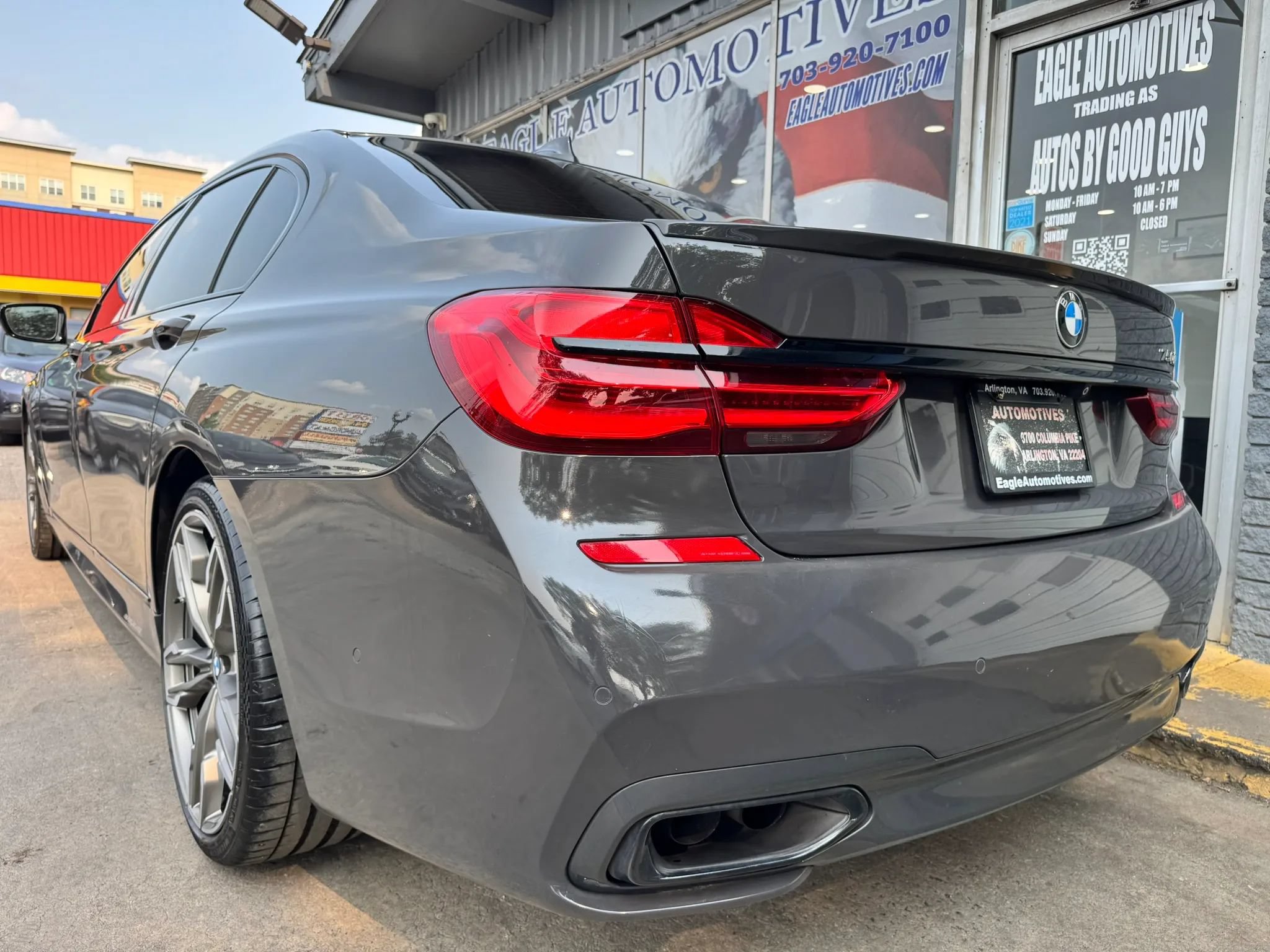 Used 2018 BMW 750i RWD image 5