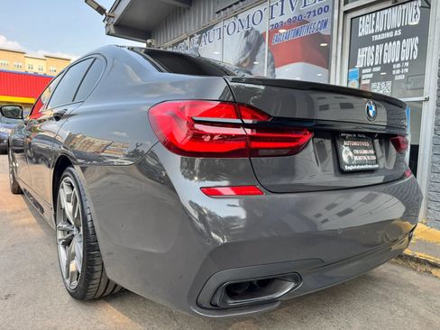 Used 2018 BMW 750i RWD image 5
