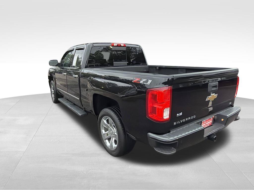 Used 2018 Chevrolet Silverado 1500 LTZ Z71 w/ LTZ Plus Package AWD/4WD image 15