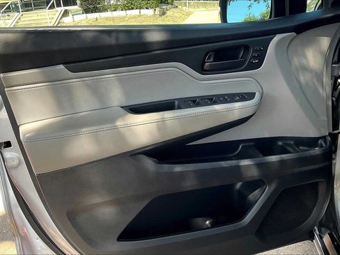 Used 2019 Honda Odyssey EX-L image 21