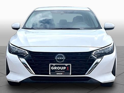 Used 2024 Nissan Sentra SV FWD image 4