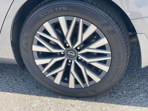 Certified 2024 Nissan Altima 2.5 SV FWD image 27