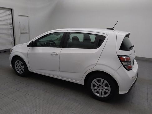 Used 2017 Chevrolet Sonic LT FWD image 3