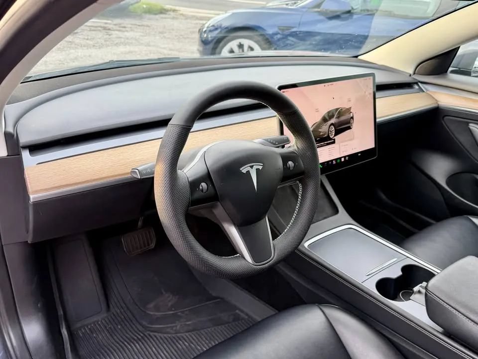 Used 2022 Tesla Model 3 RWD image 7