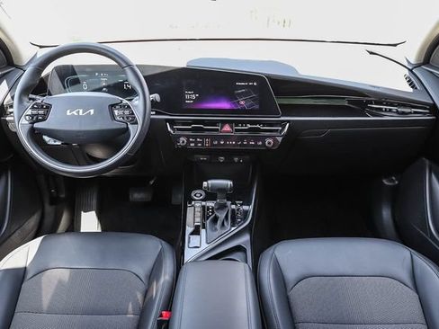 Certified 2025 Kia Niro EX FWD image 14