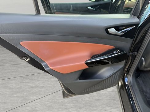 Used 2022 Volkswagen ID.4 Pro S image 25