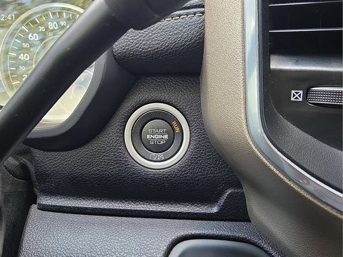 Used 2024 RAM 2500 Laramie w/ Safety Group AWD/4WD image 22