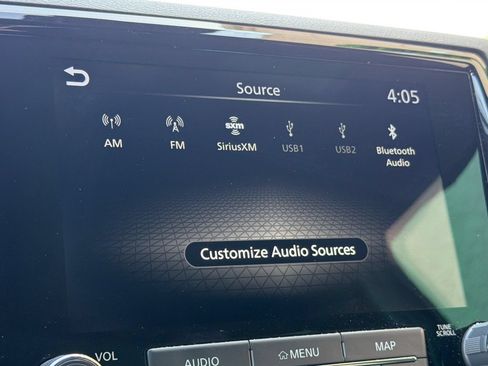 Used 2024 Nissan Frontier PRO-4X w/ Technology Package AWD/4WD image 17