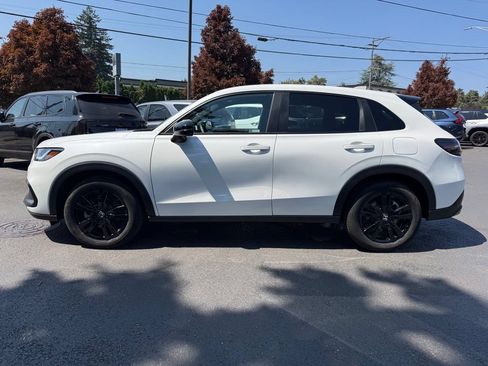 Used 2026 Honda HR-V Sport image 5