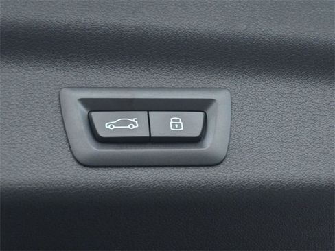 New 2025 BMW X1 xDrive28i w/ Technology Package image 25