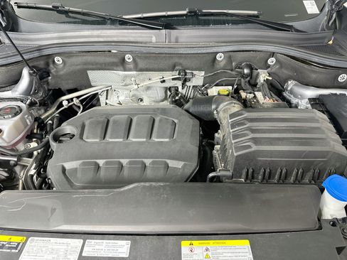 Used 2025 Volkswagen Atlas SE FWD image 34