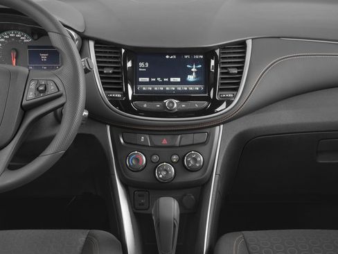 Used 2017 Chevrolet Trax LS AWD/4WD image 13