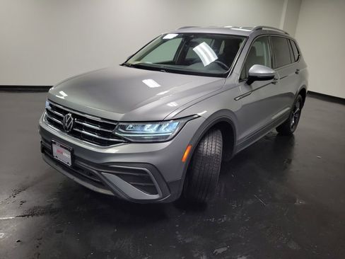 Used 2022 Volkswagen Tiguan SE AWD/4WD image 4