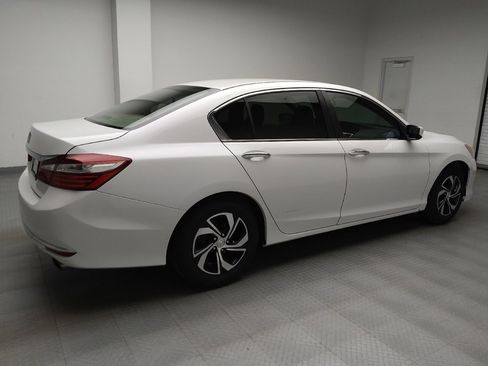 Used 2017 Honda Accord LX image 10