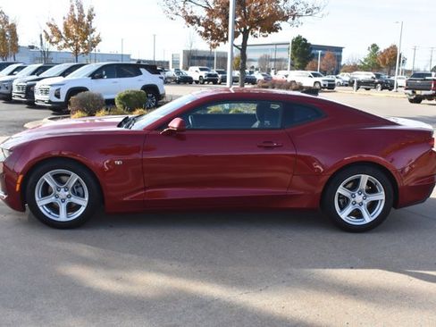 Used 2023 Chevrolet Camaro LT image 8
