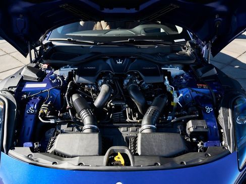 Used 2024 Maserati GranTurismo Modena image 17