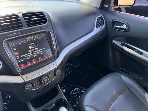 Used 2017 Dodge Journey GT w/ Driver Convenience Group image 23