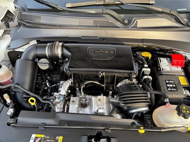 Used 2024 Jeep Compass Latitude AWD/4WD image 24
