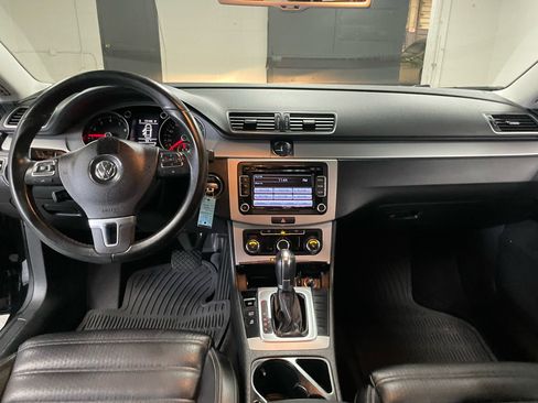 Used 2012 Volkswagen CC Sport image 12