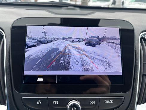 Used 2024 Chevrolet Malibu LT image 16