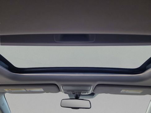 Used 2021 Honda CR-V Touring image 11