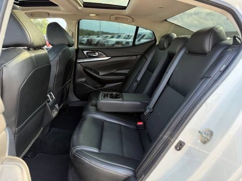 Used 2019 Nissan Maxima 3.5 SL FWD image 15