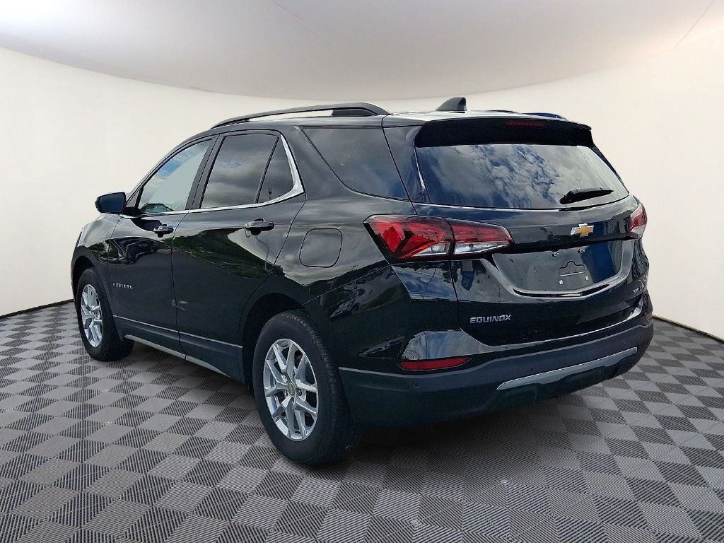 Used 2023 Chevrolet Equinox LT AWD/4WD image 7