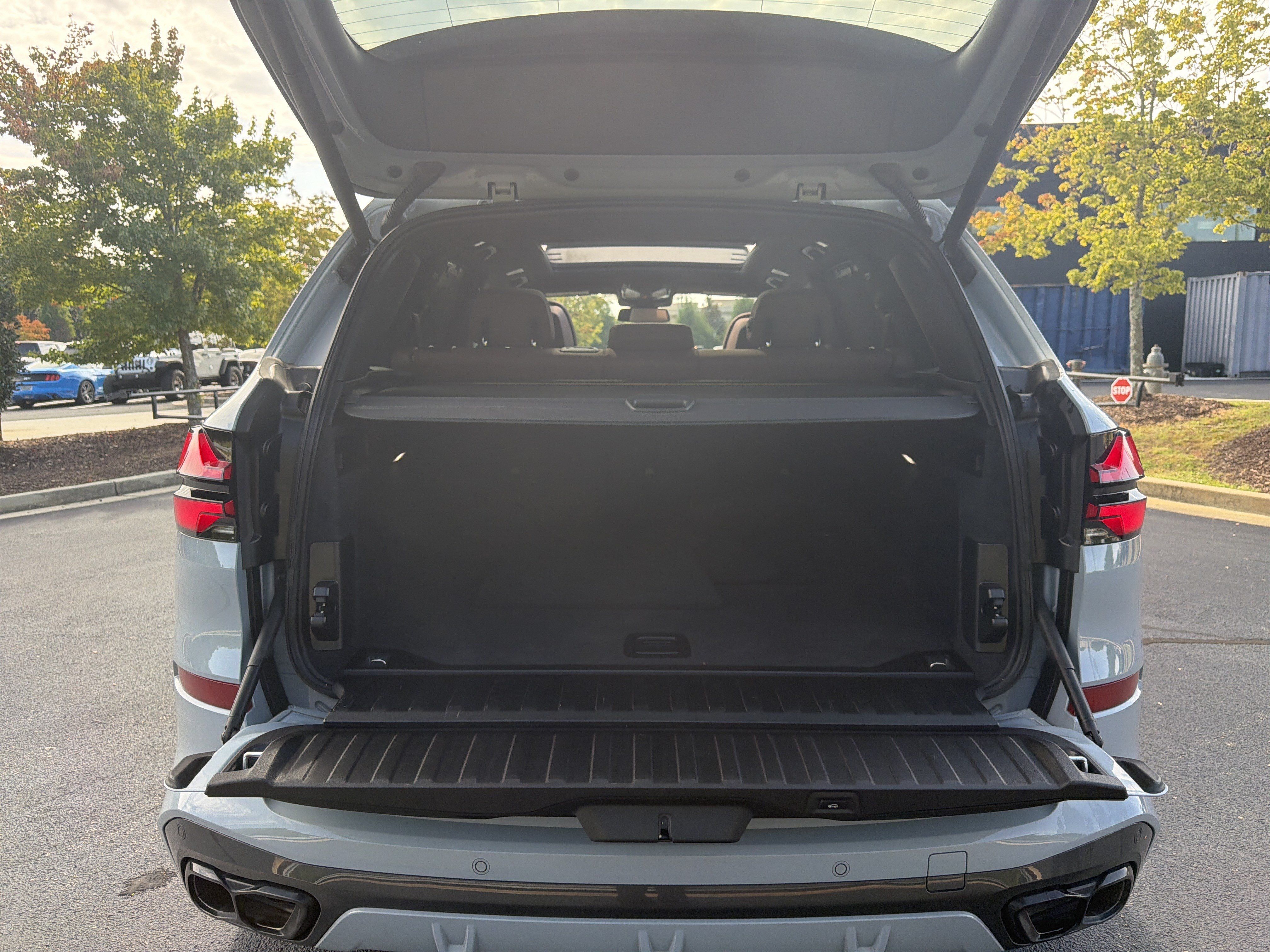 Used 2025 BMW X5 M60i AWD/4WD image 49