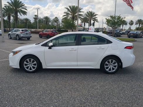 Certified 2025 Toyota Corolla LE image 7