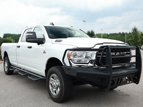 Used 2024 RAM 3500 Tradesman w/ Towing Technology Group AWD/4WD image 3
