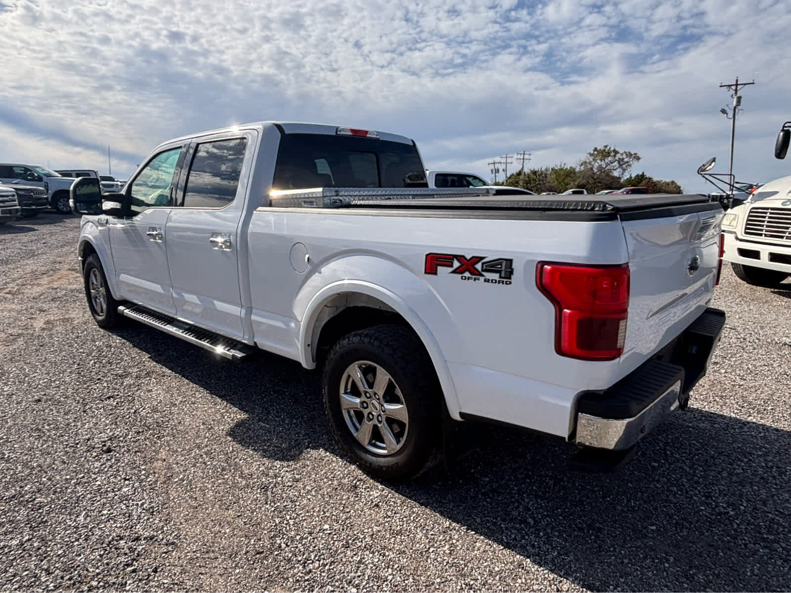 Used 2019 Ford F150 Lariat AWD/4WD image 11