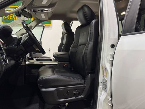 Used 2018 RAM 2500 Laramie w/ Convenience Group AWD/4WD image 12