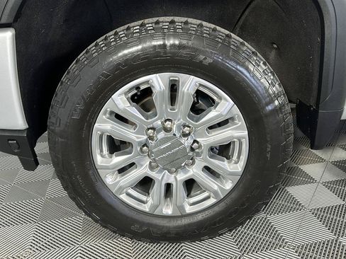 Used 2022 GMC Sierra 3500 Denali w/ Denali Ultimate Package AWD/4WD image 5