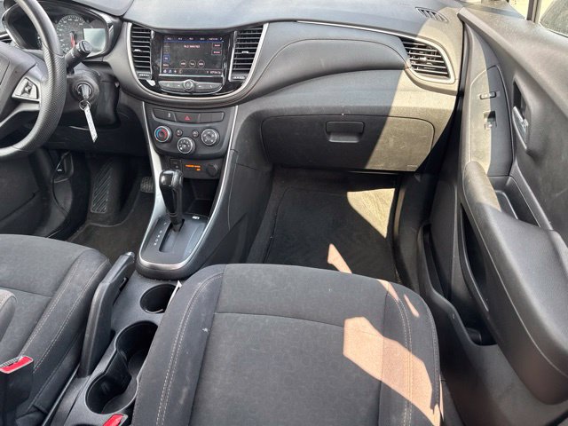 Used 2020 Chevrolet Trax LS w/ Tint and Cruise Package FWD image 8