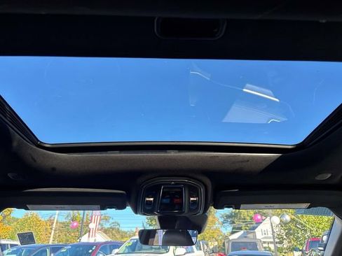 New 2025 Jeep Grand Cherokee L Altitude image 11