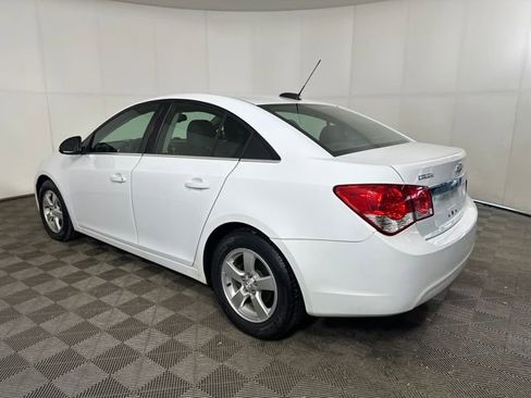 Used 2016 Chevrolet Cruze LT image 5