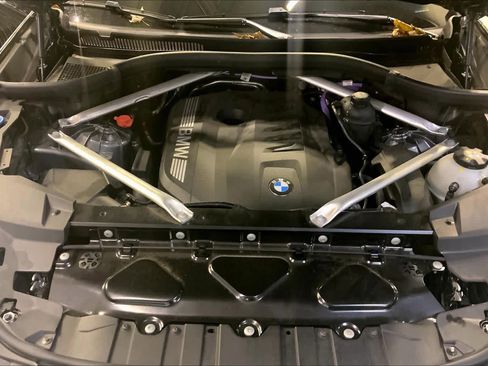 Used 2024 BMW X5 xDrive40i w/ Premium Package image 31