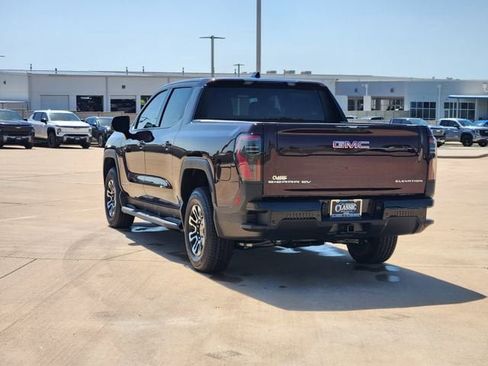 New 2026 GMC Sierra EV Elevation image 12