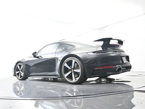 Certified 2024 Porsche 911 Carrera S RWD image 32