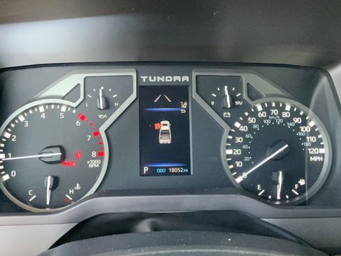Used 2024 Toyota Tundra SR AWD/4WD image 14