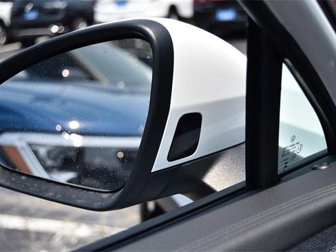 New 2025 Volkswagen Tiguan S image 9