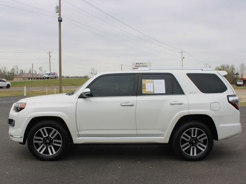 Used 2018 Toyota 4Runner Limited image 6