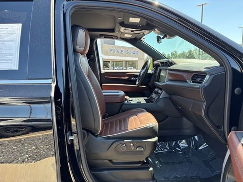 Used 2023 GMC Yukon Denali Ultimate AWD/4WD image 20