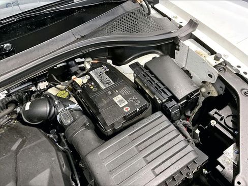 Used 2023 Volkswagen Tiguan SE R-Line AWD/4WD image 29