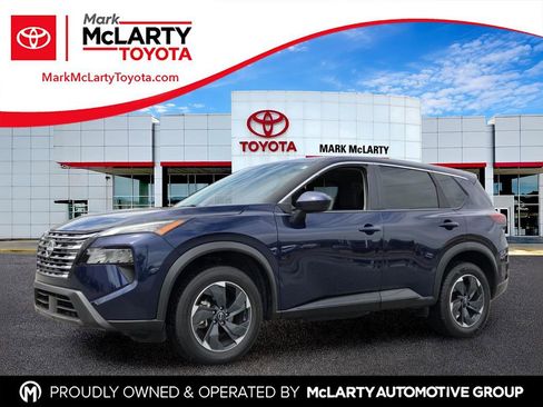 Used 2024 Nissan Rogue SV AWD/4WD image 1