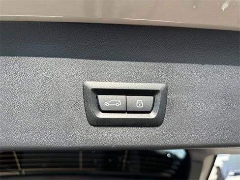 New 2026 BMW X3 xDrive30 w/ Premium Package image 17