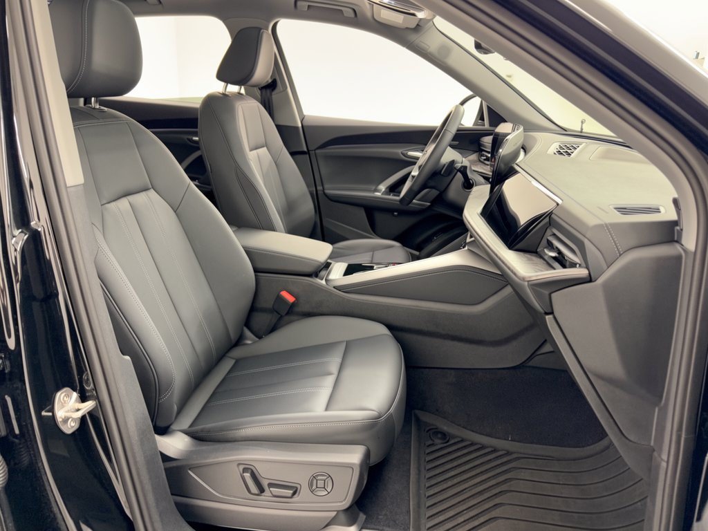 Certified 2026 Audi Q5 Premium Plus AWD/4WD image 30