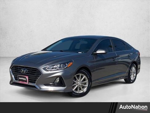 Used 2019 Hyundai Sonata SE image 1