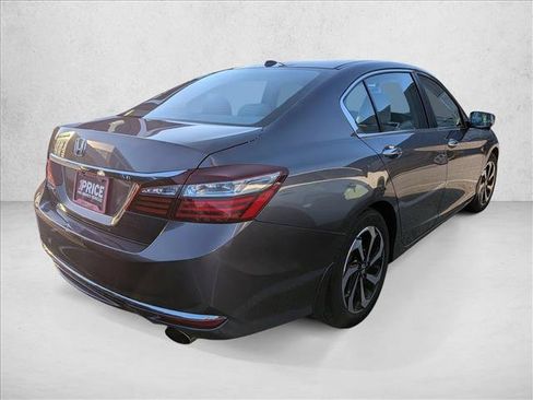 Used 2016 Honda Accord EX image 4