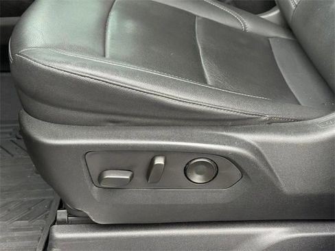 Used 2022 Chevrolet Silverado 1500 LTZ w/ LTZ Premium Package image 19